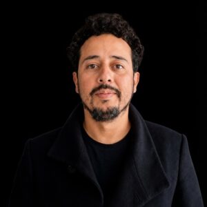 Episode thumbnail for E4 • Strength in Simplicity • Carlos Vargas, Dir. of Hidden Era at the Tribeca Film Festival